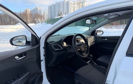 Hyundai Solaris II рестайлинг, 2021 год, 1 100 000 рублей, 8 фотография