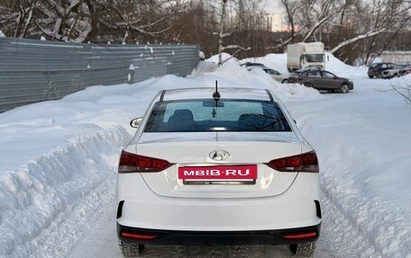 Hyundai Solaris II рестайлинг, 2021 год, 1 100 000 рублей, 15 фотография