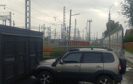 Chevrolet Niva I рестайлинг, 2017 год, 820 000 рублей, 5 фотография