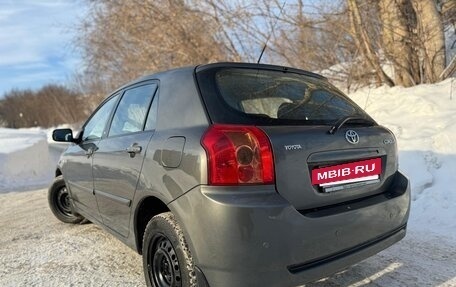 Toyota Corolla, 2005 год, 720 000 рублей, 4 фотография