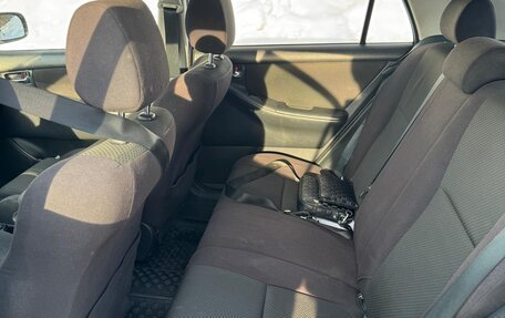 Toyota Corolla, 2005 год, 720 000 рублей, 24 фотография