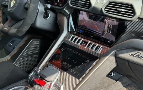 Lamborghini Urus I, 2025 год, 40 000 000 рублей, 18 фотография