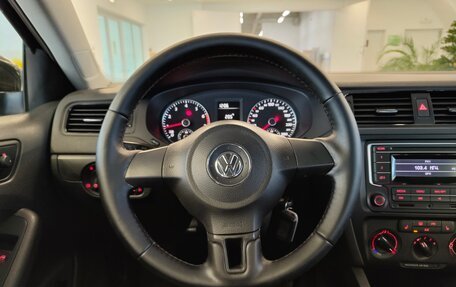 Volkswagen Jetta VI, 2014 год, 899 000 рублей, 12 фотография