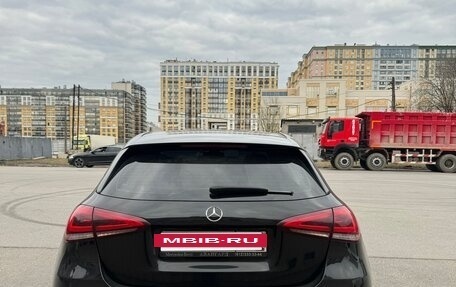 Mercedes-Benz A-Класс, 2019 год, 2 050 000 рублей, 2 фотография