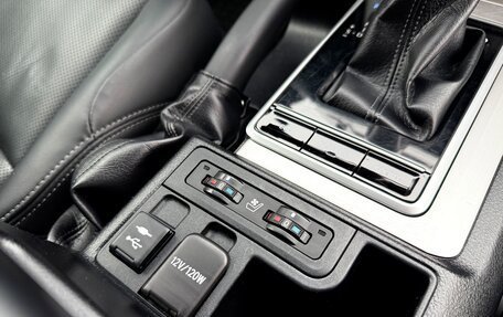 Toyota Land Cruiser Prado 150 рестайлинг 2, 2020 год, 6 790 000 рублей, 29 фотография