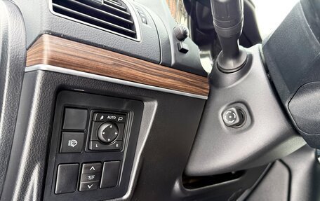 Toyota Land Cruiser Prado 150 рестайлинг 2, 2020 год, 6 790 000 рублей, 26 фотография