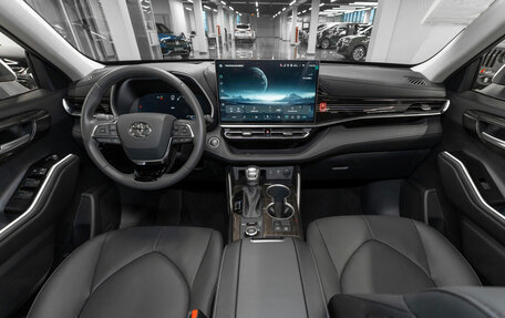 Toyota Highlander, 2025 год, 5 600 000 рублей, 8 фотография