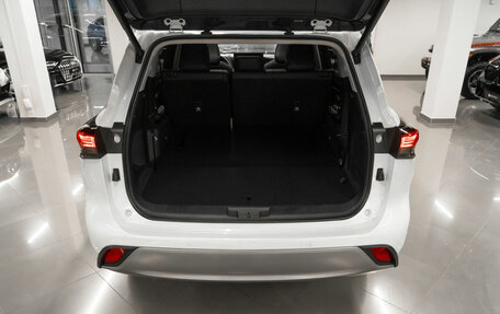 Toyota Highlander, 2025 год, 5 600 000 рублей, 29 фотография