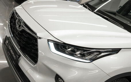 Toyota Highlander, 2025 год, 5 600 000 рублей, 32 фотография