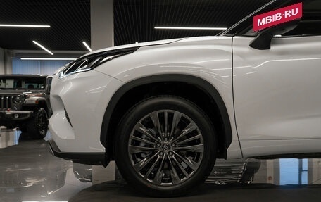 Toyota Highlander, 2025 год, 5 600 000 рублей, 31 фотография