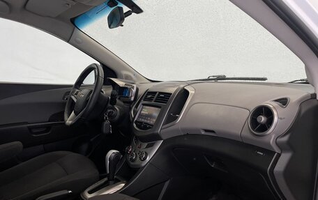 Chevrolet Aveo III, 2015 год, 800 000 рублей, 11 фотография