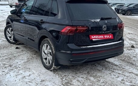 Volkswagen Tiguan II, 2021 год, 3 500 000 рублей, 3 фотография