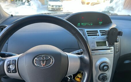 Toyota Yaris III рестайлинг, 2006 год, 399 999 рублей, 7 фотография