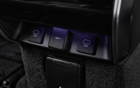 Land Rover Range Rover IV рестайлинг, 2025 год, 32 900 000 рублей, 38 фотография