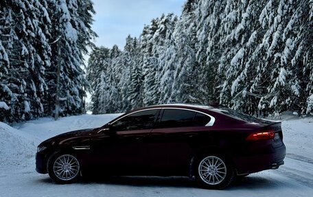 Jaguar XE I рестайлинг, 2017 год, 1 490 000 рублей, 2 фотография