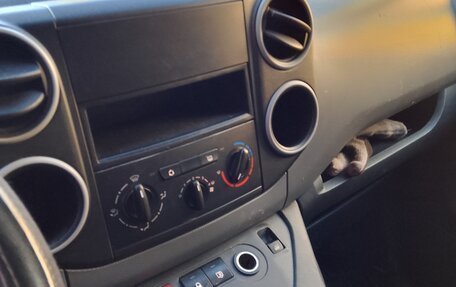 Peugeot Partner II рестайлинг 2, 2011 год, 770 000 рублей, 7 фотография