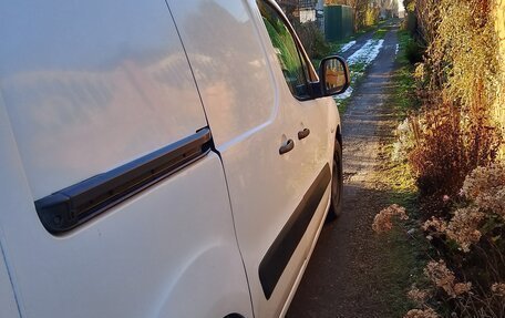 Peugeot Partner II рестайлинг 2, 2011 год, 770 000 рублей, 9 фотография