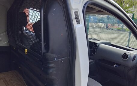 Peugeot Partner II рестайлинг 2, 2011 год, 770 000 рублей, 4 фотография