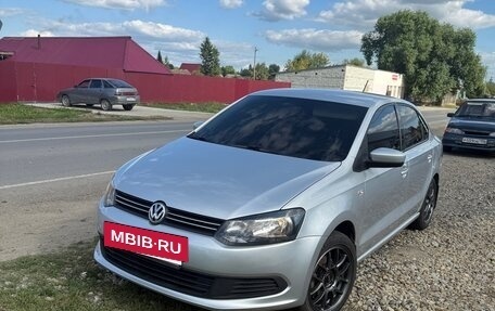 Volkswagen Polo VI (EU Market), 2013 год, 750 000 рублей, 3 фотография