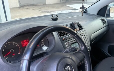 Volkswagen Polo VI (EU Market), 2013 год, 750 000 рублей, 8 фотография