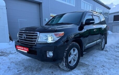 Toyota Land Cruiser 200, 2012 год, 3 800 000 рублей, 7 фотография