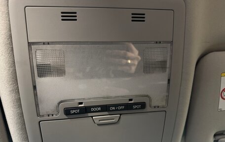 Toyota Land Cruiser 200, 2012 год, 3 800 000 рублей, 17 фотография