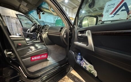 Toyota Land Cruiser 200, 2012 год, 3 800 000 рублей, 23 фотография