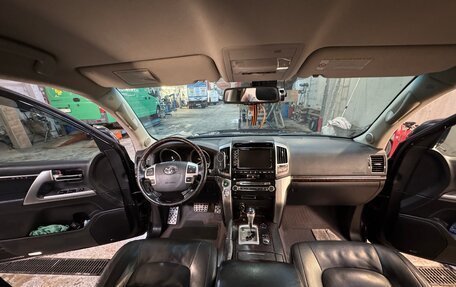 Toyota Land Cruiser 200, 2012 год, 3 800 000 рублей, 27 фотография