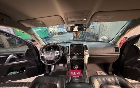 Toyota Land Cruiser 200, 2012 год, 3 800 000 рублей, 29 фотография