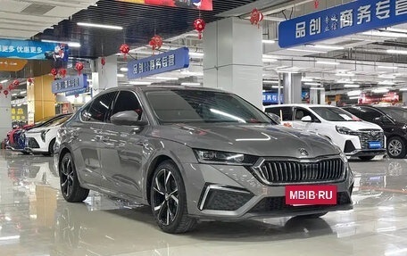 Skoda Octavia IV, 2022 год, 2 170 000 рублей, 2 фотография