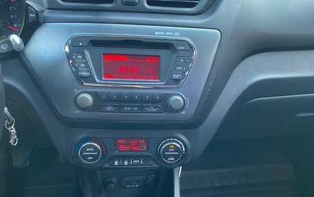 KIA Rio III рестайлинг, 2013 год, 750 000 рублей, 14 фотография