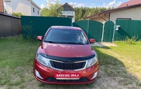 KIA Rio III рестайлинг, 2013 год, 750 000 рублей, 2 фотография