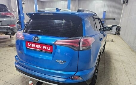 Toyota RAV4, 2016 год, 2 100 000 рублей, 4 фотография