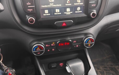 KIA Soul III, 2020 год, 1 900 000 рублей, 14 фотография