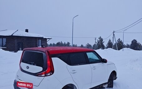 KIA Soul III, 2020 год, 1 900 000 рублей, 7 фотография