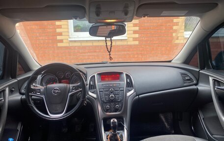 Opel Astra J, 2011 год, 550 000 рублей, 15 фотография