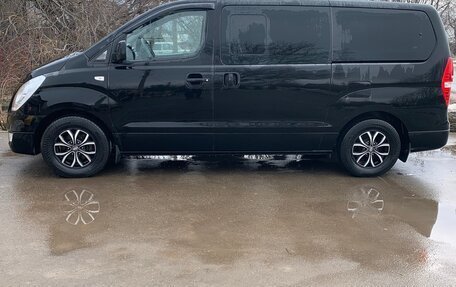 Hyundai H-1 II рестайлинг, 2016 год, 2 100 000 рублей, 9 фотография