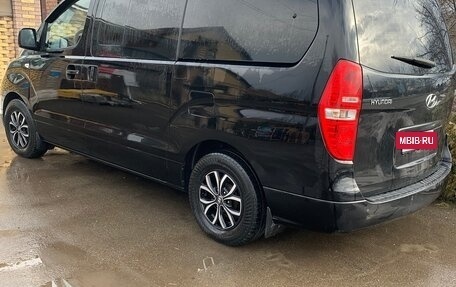 Hyundai H-1 II рестайлинг, 2016 год, 2 100 000 рублей, 4 фотография