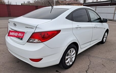 Hyundai Solaris II рестайлинг, 2012 год, 1 020 000 рублей, 8 фотография