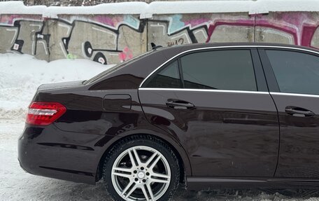 Mercedes-Benz E-Класс, 2011 год, 1 550 000 рублей, 6 фотография