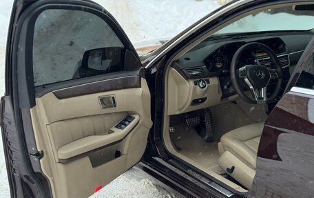 Mercedes-Benz E-Класс, 2011 год, 1 550 000 рублей, 21 фотография