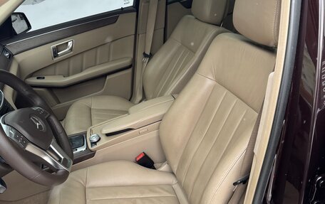 Mercedes-Benz E-Класс, 2011 год, 1 550 000 рублей, 24 фотография