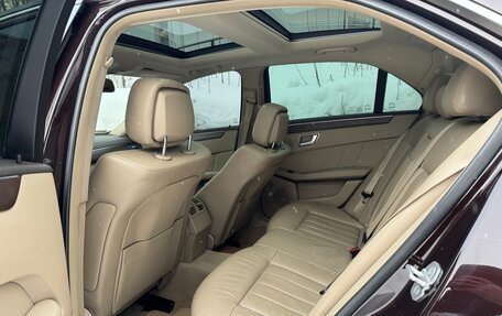 Mercedes-Benz E-Класс, 2011 год, 1 550 000 рублей, 28 фотография