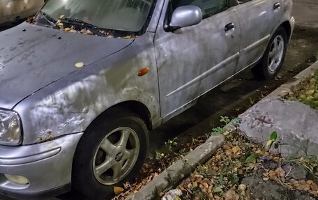 Nissan Micra II, 2001 год, 370 000 рублей, 3 фотография