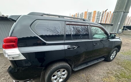 Toyota Land Cruiser Prado 150 рестайлинг 2, 2012 год, 3 000 000 рублей, 3 фотография