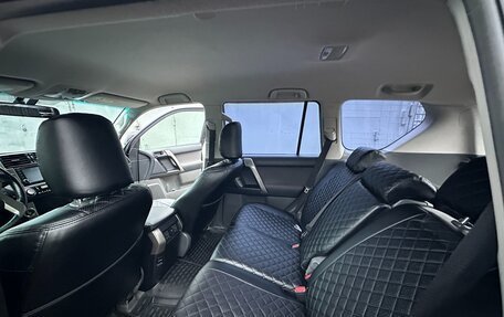 Toyota Land Cruiser Prado 150 рестайлинг 2, 2012 год, 3 000 000 рублей, 10 фотография