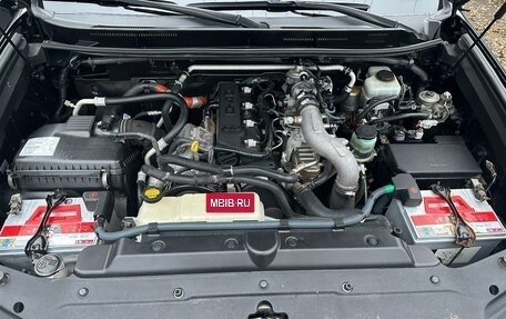 Toyota Land Cruiser Prado 150 рестайлинг 2, 2012 год, 3 000 000 рублей, 6 фотография