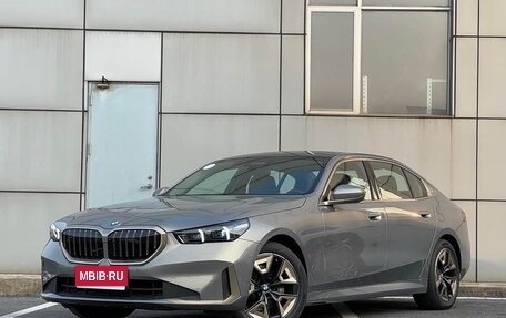 BMW 5 серия, 2024 год, 6 100 000 рублей, 1 фотография