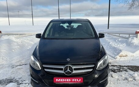 Mercedes-Benz B-Класс, 2018 год, 1 980 000 рублей, 1 фотография