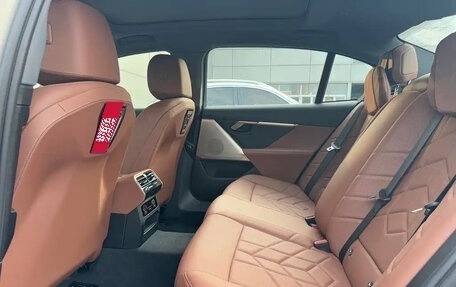 BMW 5 серия, 2024 год, 6 100 000 рублей, 15 фотография